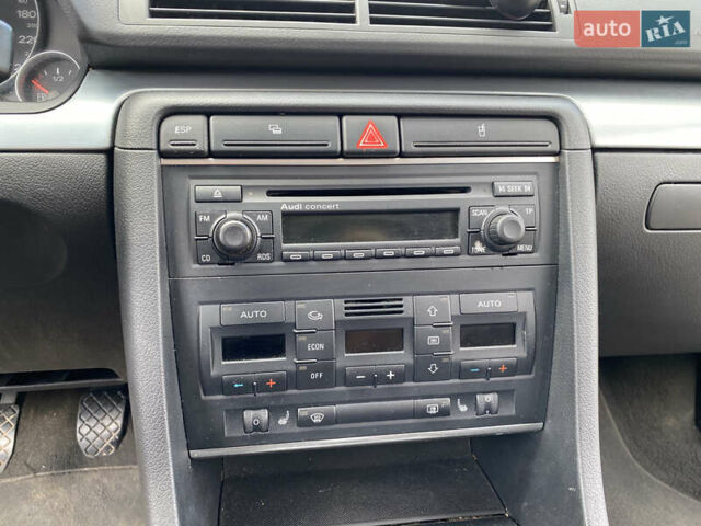 Черный Ауди А4, объемом двигателя 2 л и пробегом 263 тыс. км за 7200 $, фото 21 на Automoto.ua