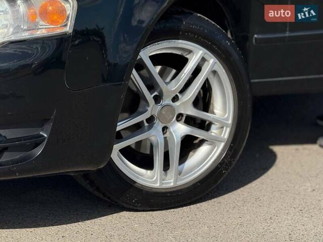 Черный Ауди А4, объемом двигателя 2 л и пробегом 379 тыс. км за 5500 $, фото 6 на Automoto.ua