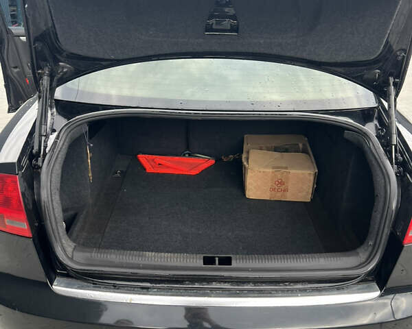 Черный Ауди А4, объемом двигателя 1.97 л и пробегом 280 тыс. км за 7200 $, фото 14 на Automoto.ua