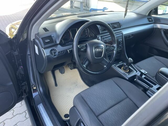 Ауди А4 2005 в Тульчине на Automoto.ua Черный Ауди А4, объемом двигателя 2 л и пробегом 300 тыс. км за 2699 $, фото 11 на Automoto.ua