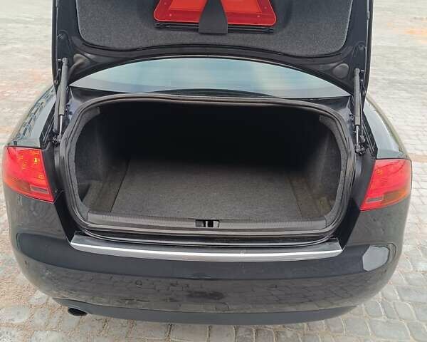 Черный Ауди А4, объемом двигателя 1.6 л и пробегом 137 тыс. км за 6800 $, фото 3 на Automoto.ua