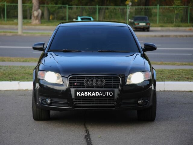 Черный Ауди А4, объемом двигателя 2 л и пробегом 280 тыс. км за 6500 $, фото 1 на Automoto.ua