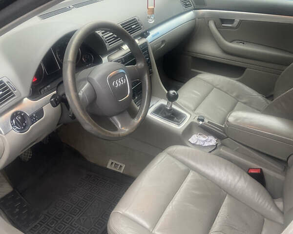 Черный Ауди А4, объемом двигателя 2.97 л и пробегом 241 тыс. км за 4000 $, фото 10 на Automoto.ua