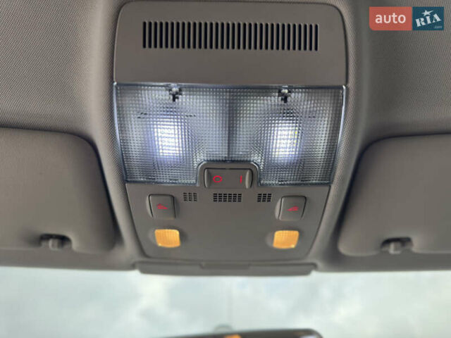 Черный Ауди А4, объемом двигателя 1.6 л и пробегом 234 тыс. км за 5650 $, фото 23 на Automoto.ua