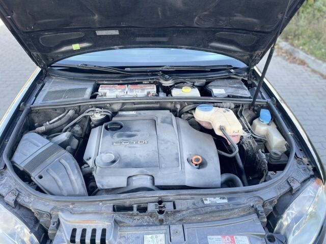 Ауди А4 2005 в Тульчине на Automoto.ua Черный Ауди А4, объемом двигателя 2 л и пробегом 300 тыс. км за 2699 $, фото 15 на Automoto.ua