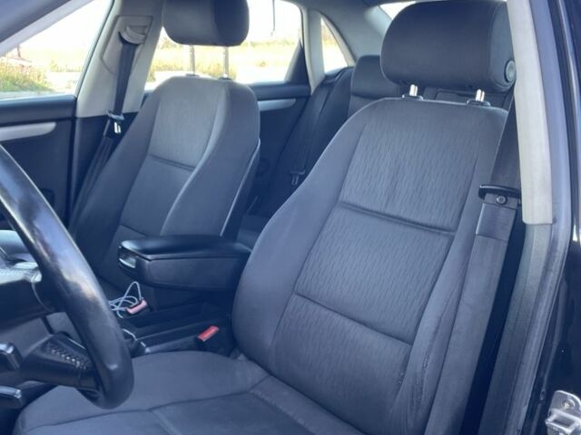 Ауди А4 2005 в Тульчине на Automoto.ua Черный Ауди А4, объемом двигателя 2 л и пробегом 300 тыс. км за 2699 $, фото 10 на Automoto.ua