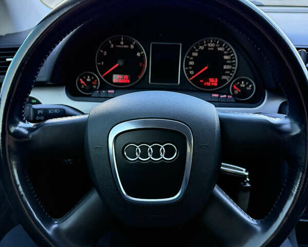 Черный Ауди А4, объемом двигателя 2 л и пробегом 173 тыс. км за 9000 $, фото 11 на Automoto.ua