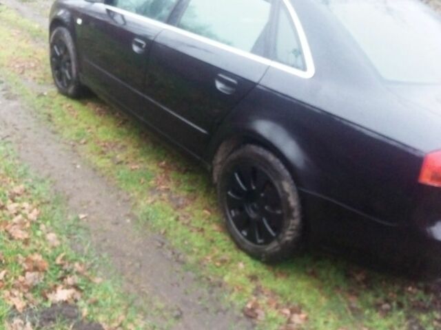 Чорний Ауді А4, об'ємом двигуна 2 л та пробігом 400 тис. км за 3000 $, фото 4 на Automoto.ua