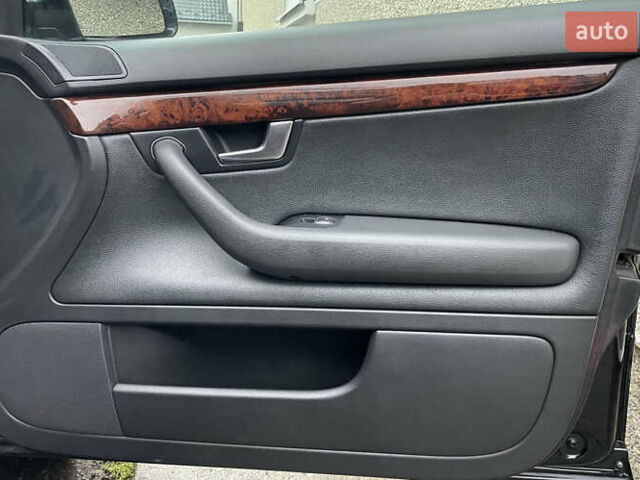 Черный Ауди А4, объемом двигателя 2.5 л и пробегом 300 тыс. км за 6000 $, фото 8 на Automoto.ua