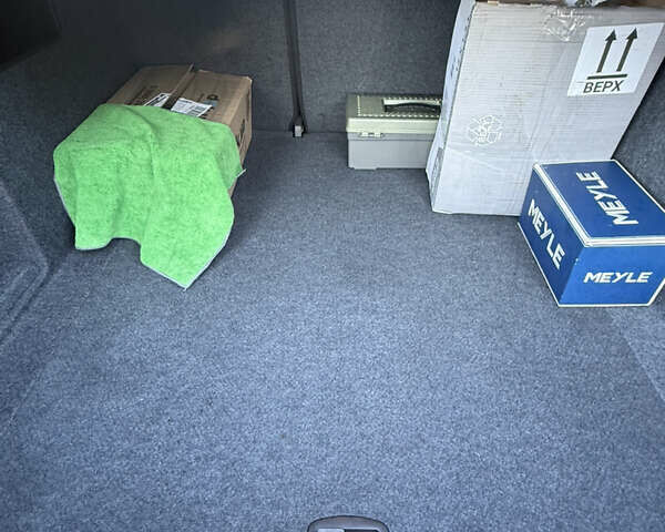 Черный Ауди А4, объемом двигателя 2 л и пробегом 173 тыс. км за 9000 $, фото 31 на Automoto.ua