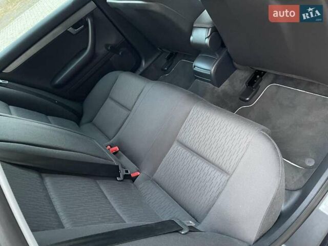 Чорний Ауді А4, об'ємом двигуна 2 л та пробігом 263 тис. км за 7650 $, фото 62 на Automoto.ua
