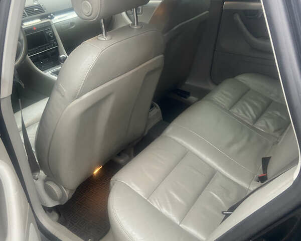 Черный Ауди А4, объемом двигателя 2.97 л и пробегом 241 тыс. км за 4000 $, фото 11 на Automoto.ua