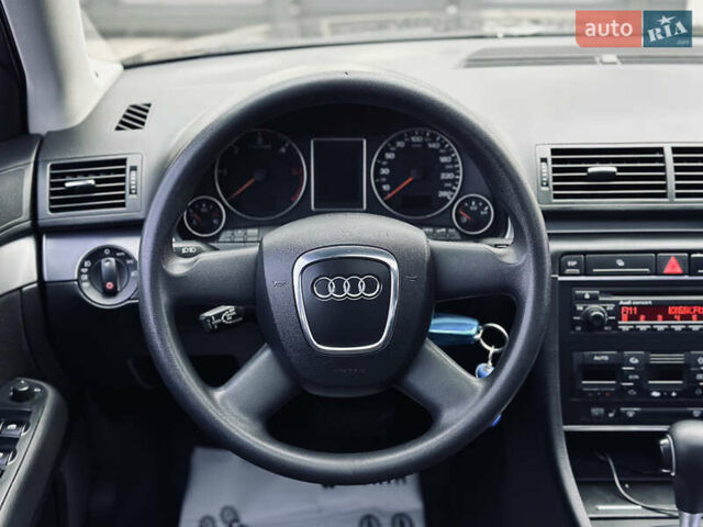 Ауді А4 2006 у Кременчуге на Automoto.ua Чорний Ауді А4, об'ємом двигуна 2.5 л та пробігом 226 тис. км за 7999 $, фото 42 на Automoto.ua