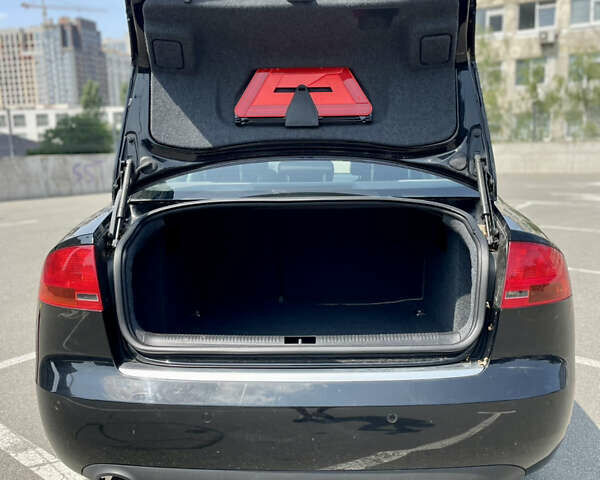 Чорний Ауді А4, об'ємом двигуна 1.6 л та пробігом 223 тис. км за 7000 $, фото 10 на Automoto.ua