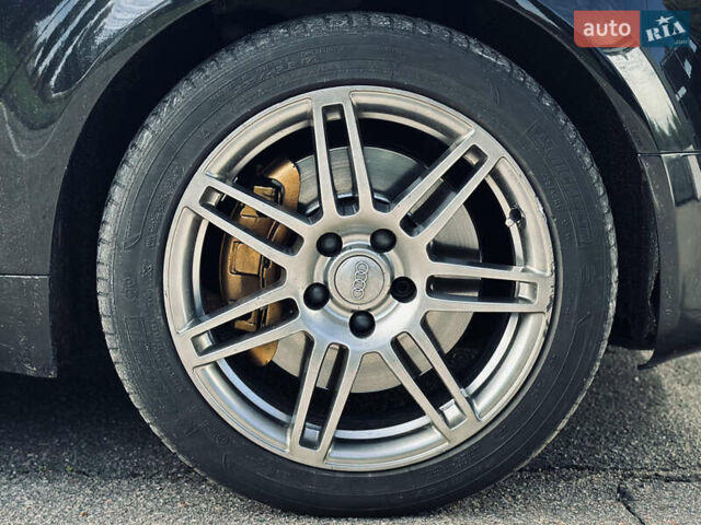 Ауді А4 2006 у Кременчуге на Automoto.ua Чорний Ауді А4, об'ємом двигуна 2.5 л та пробігом 226 тис. км за 7999 $, фото 8 на Automoto.ua