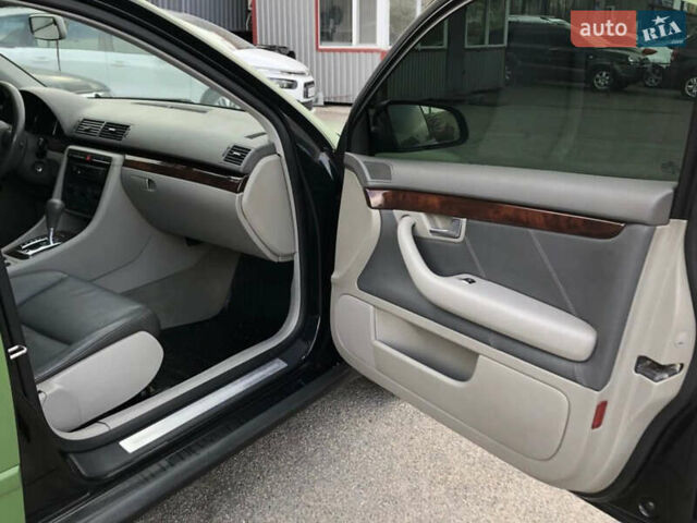 Черный Ауди А4, объемом двигателя 1.78 л и пробегом 225 тыс. км за 6100 $, фото 3 на Automoto.ua