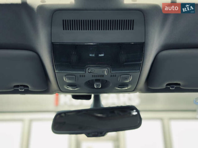 Ауді А4 2006 у Кременчуге на Automoto.ua Чорний Ауді А4, об'ємом двигуна 2.5 л та пробігом 226 тис. км за 7999 $, фото 32 на Automoto.ua