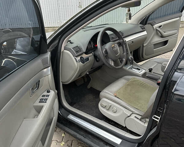 Черный Ауди А4, объемом двигателя 2.7 л и пробегом 320 тыс. км за 7000 $, фото 7 на Automoto.ua