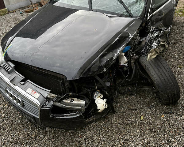 Чорний Ауді А4, об'ємом двигуна 2 л та пробігом 254 тис. км за 3000 $, фото 6 на Automoto.ua