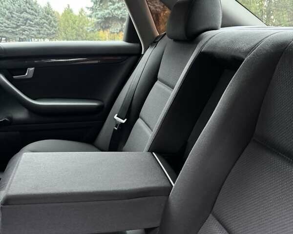 Черный Ауди А4, объемом двигателя 1.6 л и пробегом 198 тыс. км за 6100 $, фото 12 на Automoto.ua