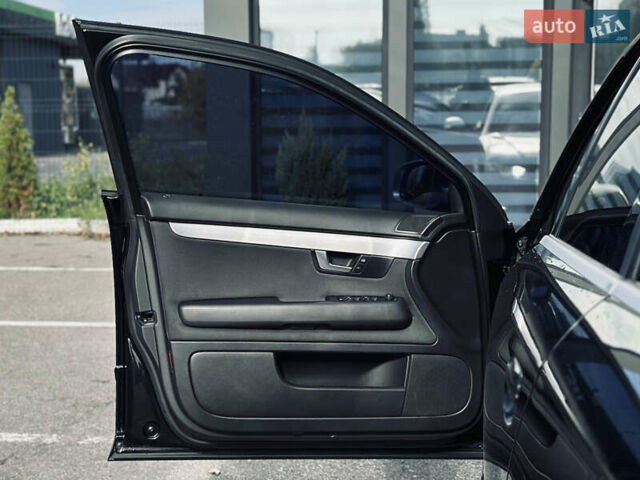 Ауді А4 2006 у Кременчуге на Automoto.ua Чорний Ауді А4, об'ємом двигуна 2.5 л та пробігом 226 тис. км за 7999 $, фото 17 на Automoto.ua