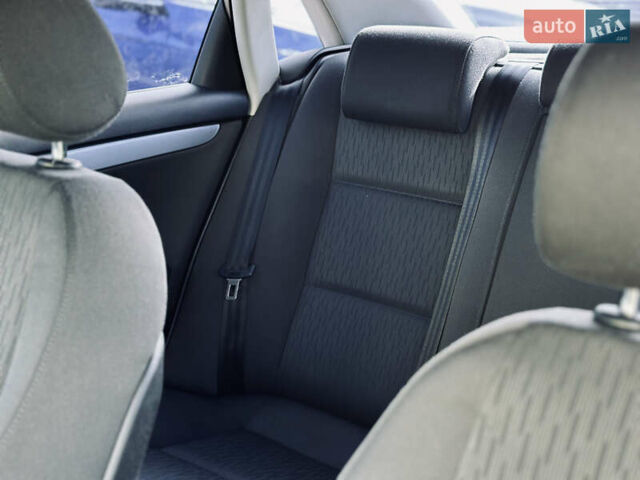 Ауді А4 2006 у Кременчуге на Automoto.ua Чорний Ауді А4, об'ємом двигуна 2.5 л та пробігом 226 тис. км за 7999 $, фото 21 на Automoto.ua