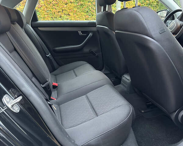 Ауді А4 2006 у Вінниці на Automoto.ua Чорний Ауді А4, об'ємом двигуна 2 л та пробігом 152 тис. км за 8499 $, фото 20 на Automoto.ua