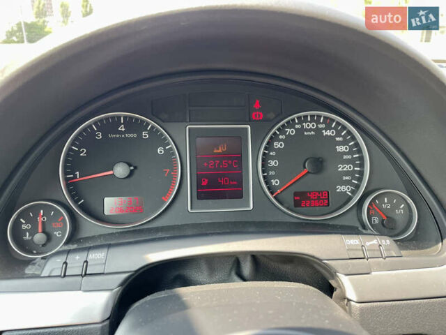 Чорний Ауді А4, об'ємом двигуна 1.6 л та пробігом 223 тис. км за 7000 $, фото 18 на Automoto.ua