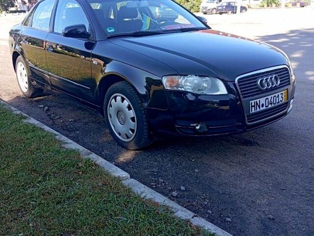 Черный Ауди А4, объемом двигателя 1.6 л и пробегом 220 тыс. км за 5800 $, фото 2 на Automoto.ua