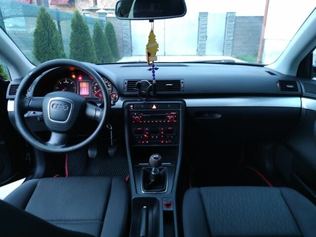 Ауді А4 2006 у Береговом на Automoto.ua Чорний Ауді А4, об'ємом двигуна 2 л та пробігом 277 тис. км за 6800 $, фото 11 на Automoto.ua