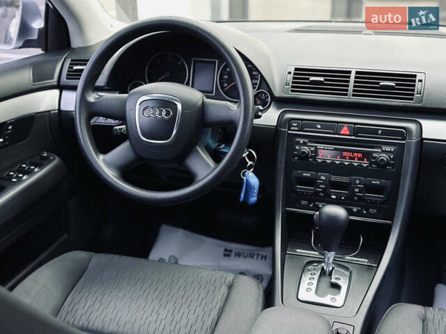 Ауді А4 2006 у Кременчуге на Automoto.ua Чорний Ауді А4, об'ємом двигуна 2.5 л та пробігом 226 тис. км за 7999 $, фото 43 на Automoto.ua