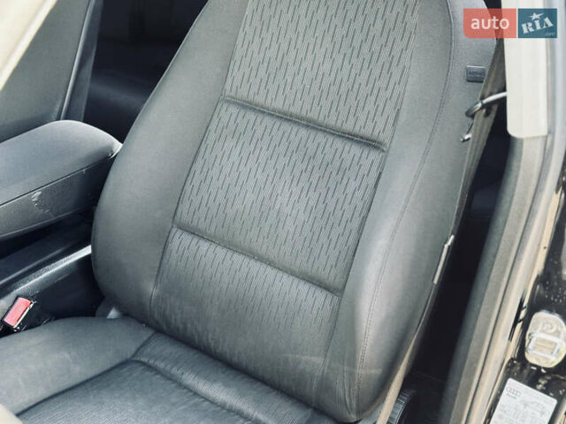 Ауді А4 2006 у Кременчуге на Automoto.ua Чорний Ауді А4, об'ємом двигуна 2.5 л та пробігом 226 тис. км за 7999 $, фото 34 на Automoto.ua