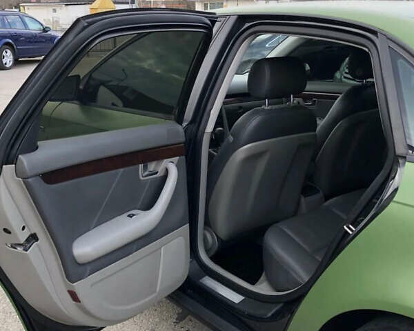 Черный Ауди А4, объемом двигателя 1.78 л и пробегом 225 тыс. км за 6100 $, фото 2 на Automoto.ua