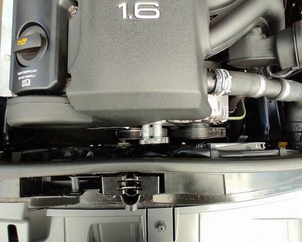 Черный Ауди А4, объемом двигателя 1.6 л и пробегом 245 тыс. км за 7650 $, фото 54 на Automoto.ua