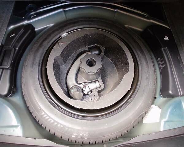 Черный Ауди А4, объемом двигателя 1.6 л и пробегом 245 тыс. км за 7650 $, фото 60 на Automoto.ua