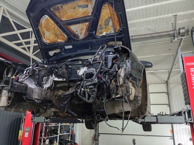 Черный Ауди А4, объемом двигателя 3 л и пробегом 330 тыс. км за 8000 $, фото 15 на Automoto.ua