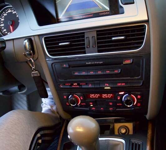Ауді А4 2007 у Одесі на Automoto.ua Чорний Ауді А4, об'ємом двигуна 2.7 л та пробігом 245 тис. км за 10800 $, фото 10 на Automoto.ua