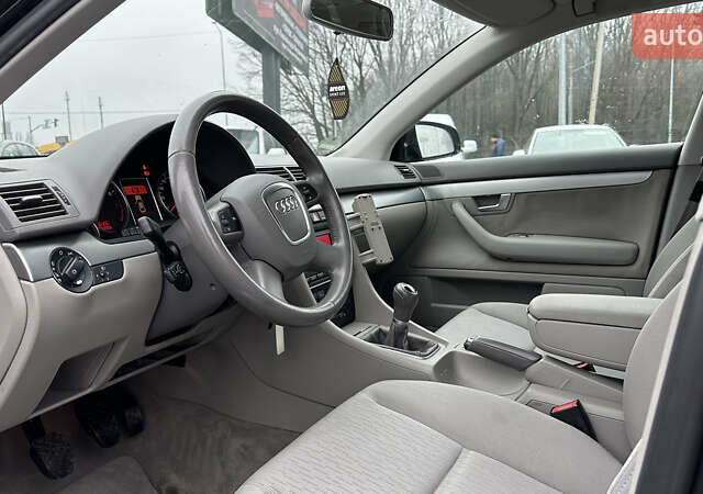 Чорний Ауді А4, об'ємом двигуна 1.6 л та пробігом 131 тис. км за 7450 $, фото 15 на Automoto.ua