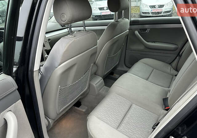 Чорний Ауді А4, об'ємом двигуна 1.6 л та пробігом 131 тис. км за 7450 $, фото 17 на Automoto.ua