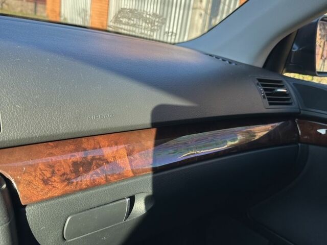 Черный Ауди А4, объемом двигателя 1.8 л и пробегом 240 тыс. км за 5500 $, фото 6 на Automoto.ua