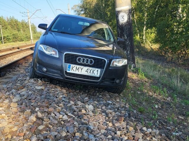 Ауди А4 2007 в Славянске на Automoto.ua Черный Ауди А4, объемом двигателя 0 л и пробегом 396 тыс. км за 5000 $, фото 7 на Automoto.ua