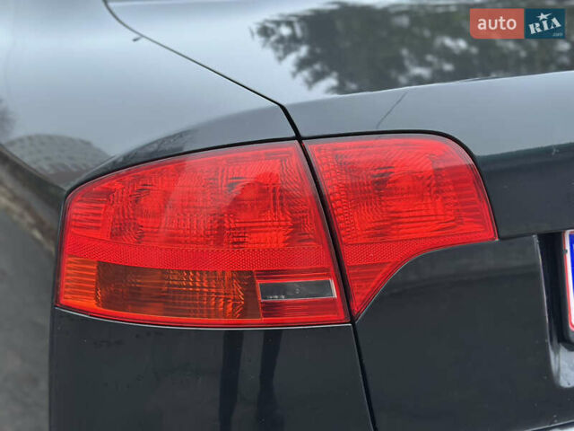 Чорний Ауді А4, об'ємом двигуна 1.6 л та пробігом 194 тис. км за 6800 $, фото 16 на Automoto.ua