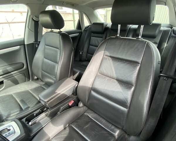 Черный Ауди А4, объемом двигателя 1.98 л и пробегом 364 тыс. км за 5200 $, фото 13 на Automoto.ua