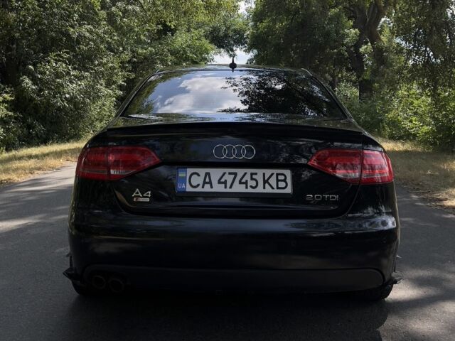 Черный Ауди А4, объемом двигателя 2 л и пробегом 250 тыс. км за 10800 $, фото 2 на Automoto.ua