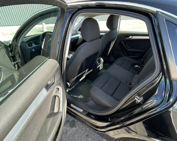 Чорний Ауді А4, об'ємом двигуна 1.8 л та пробігом 275 тис. км за 7590 $, фото 8 на Automoto.ua