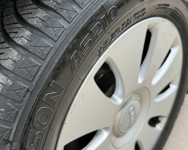 Черный Ауди А4, объемом двигателя 1.6 л и пробегом 204 тыс. км за 7799 $, фото 87 на Automoto.ua