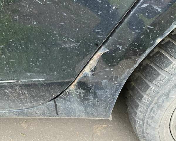 Чорний Ауді А4, об'ємом двигуна 0 л та пробігом 351 тис. км за 7000 $, фото 5 на Automoto.ua