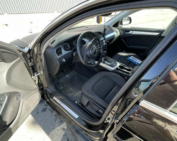 Чорний Ауді А4, об'ємом двигуна 1.8 л та пробігом 275 тис. км за 7590 $, фото 9 на Automoto.ua