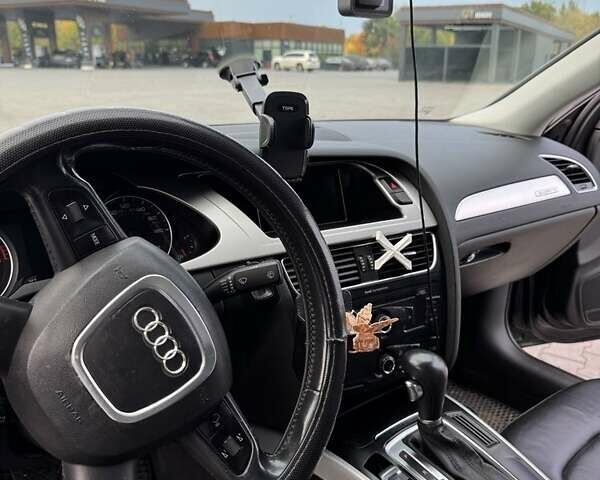 Черный Ауди А4, объемом двигателя 2 л и пробегом 307 тыс. км за 8800 $, фото 11 на Automoto.ua