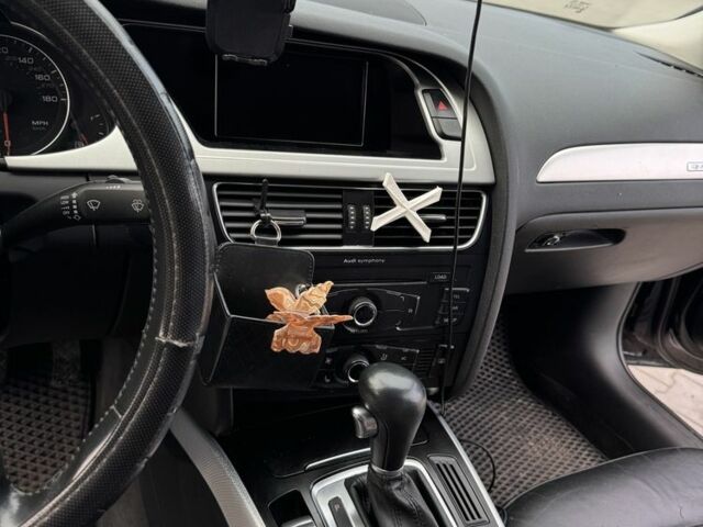 Черный Ауди А4, объемом двигателя 2 л и пробегом 307 тыс. км за 8800 $, фото 6 на Automoto.ua